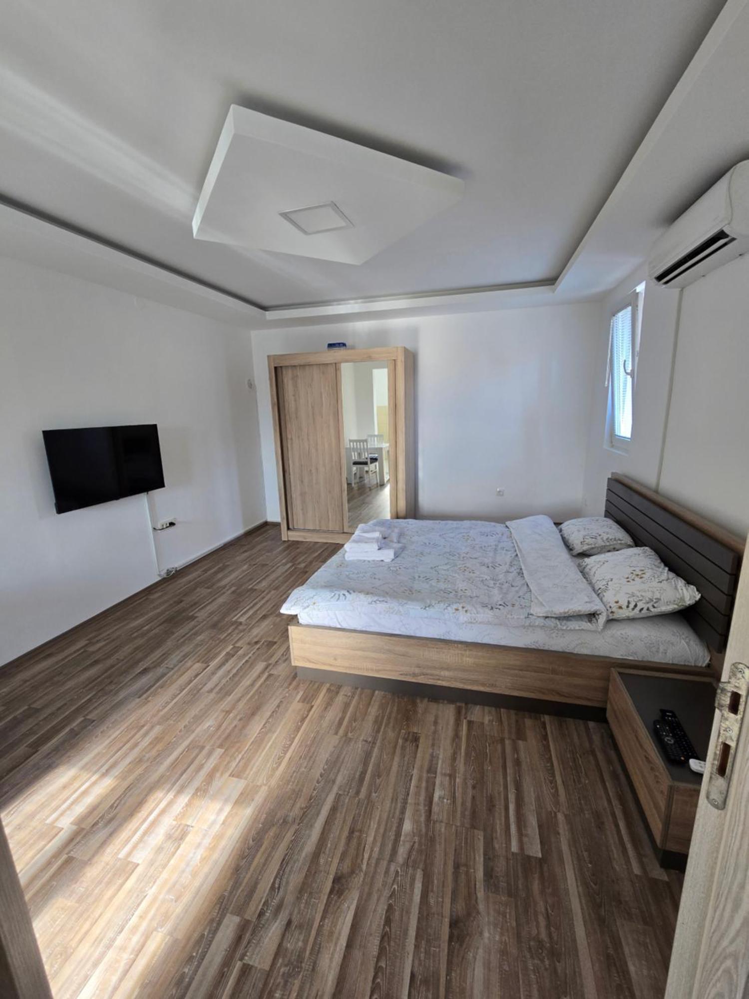 Apartman Tolosi Podgorica Eksteriør bilde